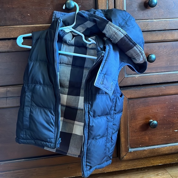 Children’s Burberry reversible puffer vest - Picture 7 of 7